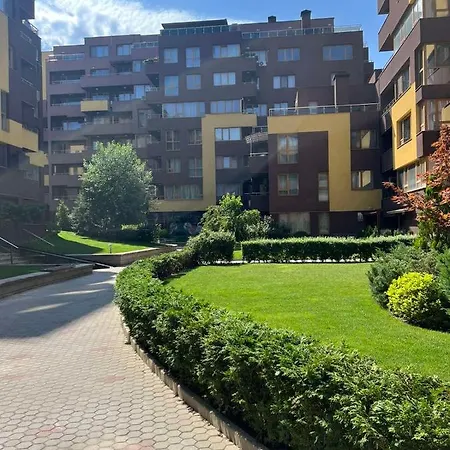 Johannesburg Spacious Family W Free Parking And Playground Апартаменти