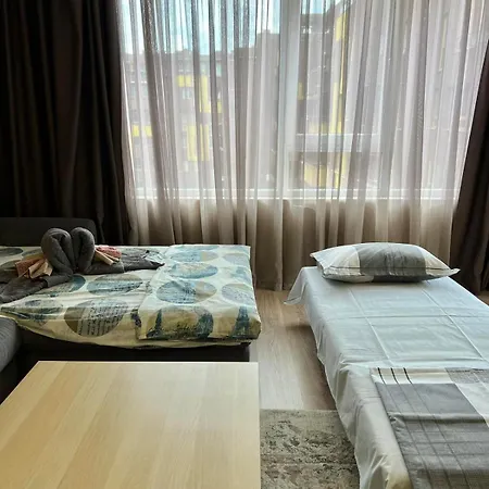 Апартаменти Johannesburg Spacious Family W Free Parking And Playground *